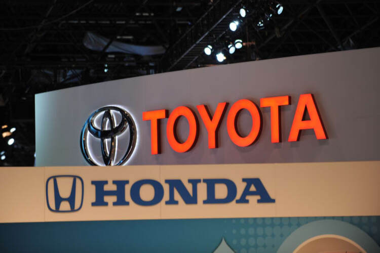 Toyota และ Honda ประกาศขึ้นเงินเดือนครั้งใหญ่ที่สุดในรอบหลายทศวรรษ